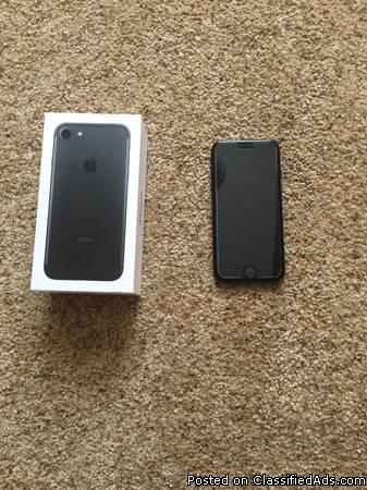 iPhone 7 plus forsale, 1