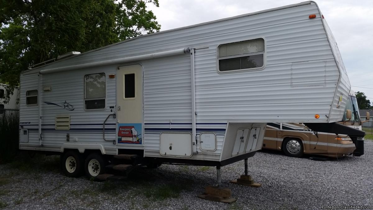 For Sale - 2000 Starcraft 5th Wheel (with Gooseneck Adapter)