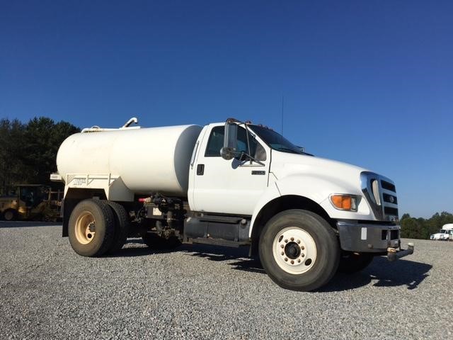 2007 Ford F750 Xlt  Water Truck