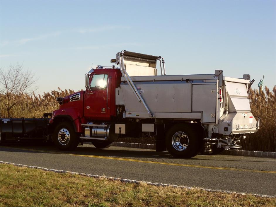 2014 Western Star 4700sf  Plow Truck - Spreader Truck