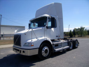 2006 Volvo Vnm420  Tractor