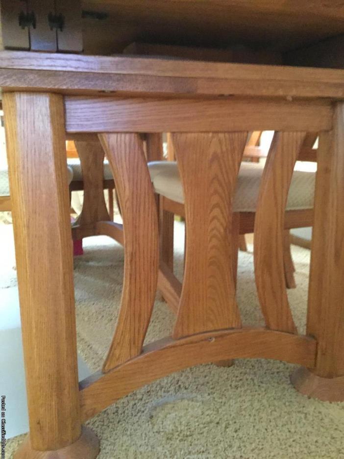 Oak Dining Room Table & 6 Chairs, 3