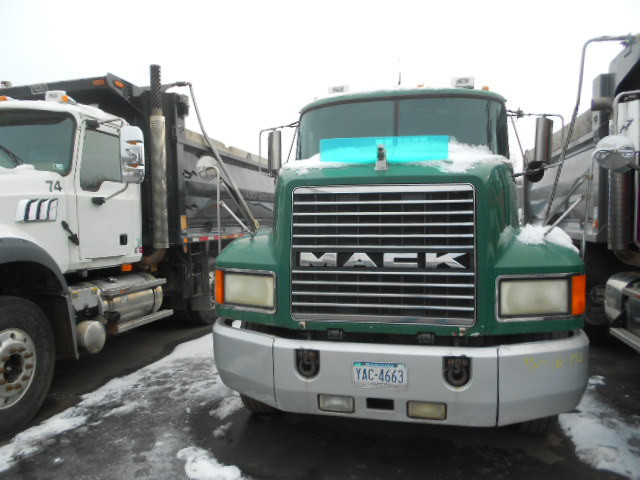 1998 Mack Ch613  Conventional - Day Cab
