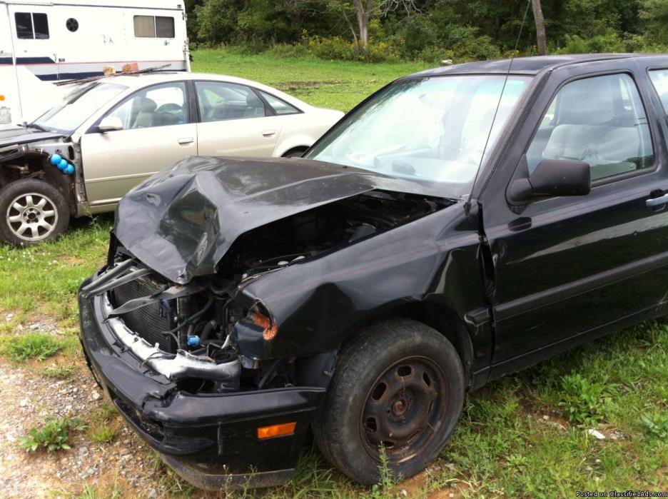 1998 VW GOLF for parts, 1