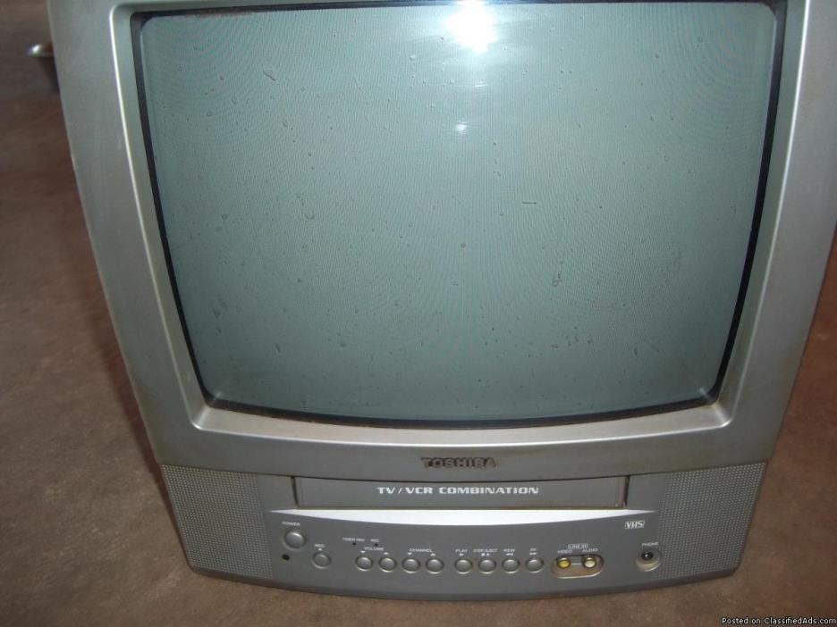 TV/VCR combo color toshiba/remote, 0