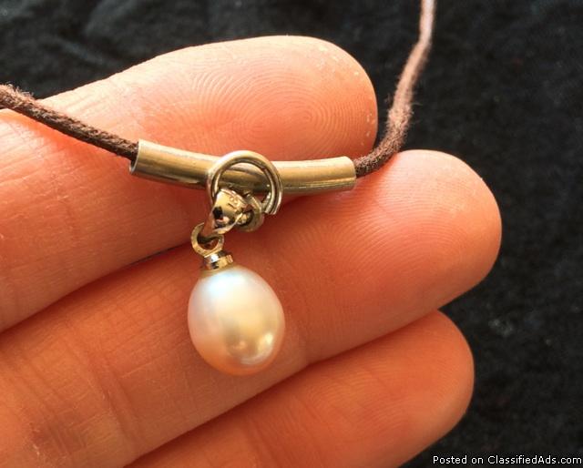 Pearl Necklace, 0