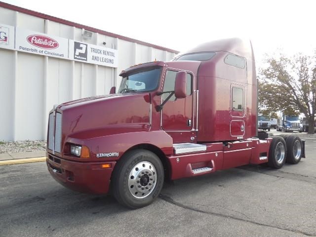 2006 Kenworth T600  Conventional - Sleeper Truck