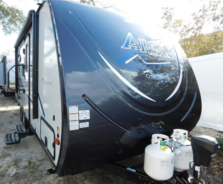 2017 Coachmen Apex Nano 215RBK