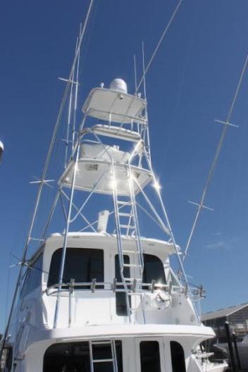 60' 2005 Hatteras Tower Only