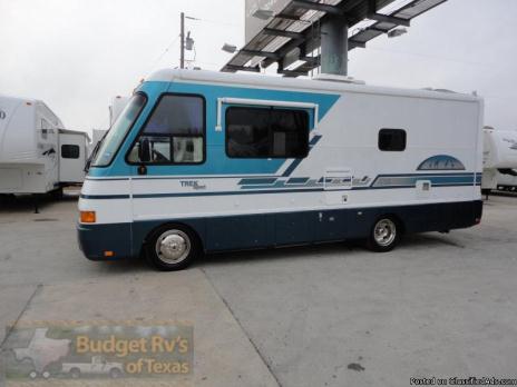 One Very Cool Low Mile 21ft 2002 Class A Trek Sport by Safari