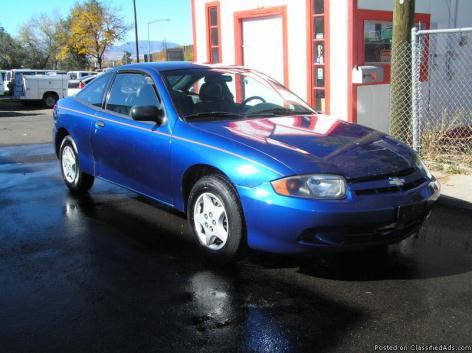 2200 LOOK THERE A BLUE BUEATY: 2005 CHEVY CAVALIER
