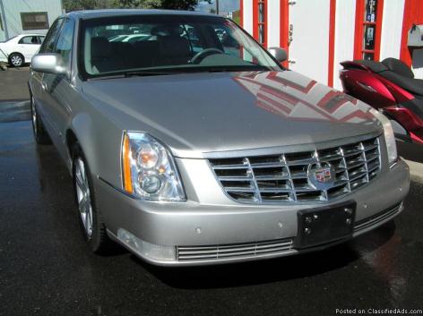 2149 THE BIG SILVER BEAST IS BACK AND MEAN: 2007 CADILAC DTS