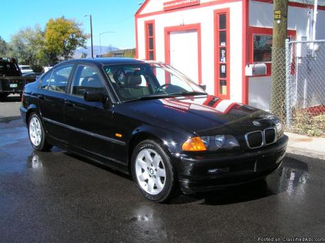 2138 IT SUPER BLACK AND CALLING YOU NAME COME AND GET: 2001 BMW 325i