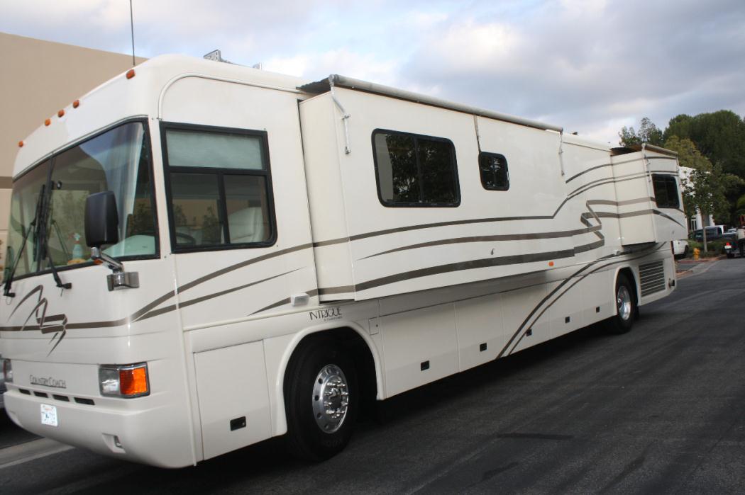 2001 Country Coach INTRIGUE 40