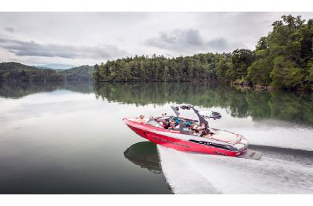 2016 Malibu Boats LLC Wakesetter 23 LSV
