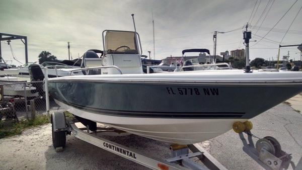 2008 Clearwater 1900 Bay Star