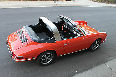 Porsche : 912 Soft Window Targa Beautiful 1968 Porsche Soft Window Targa, California Black/Yellow Plate No RUST!