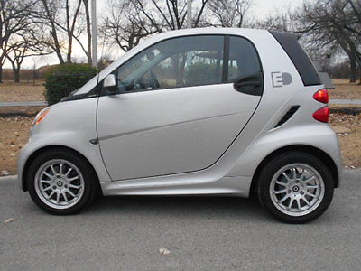 Smart : For Two Passion EV~Awesome~ Serviced~Outstanding~9,400 Miles~ Smart For Two Passion-Electric-Nav-Panoramic Roof-Warranty-A Blast To Drive-WoW!