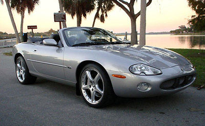 Jaguar : XKR Silverstone supercharged 420 hp, perfect condition XKR Silverstone convertible. 1 of 75