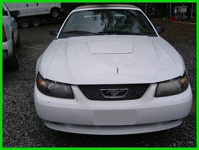 Ford : Mustang Deluxe 2dr Convertible 2003 deluxe 2 dr convertible used 3.8 l v 6 12 v automatic rwd convertible