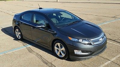 Chevrolet : Volt Premium 2015 chevy volt w 18 000 miles and all available options 22 500