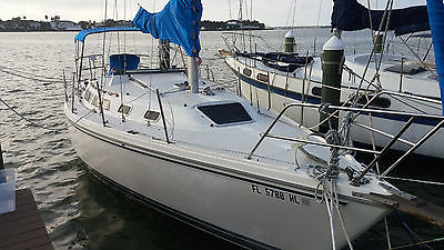 1992 Catalina 30 with Tall Rig and Shoal Draft Wing Keel with walk Thru Transom.