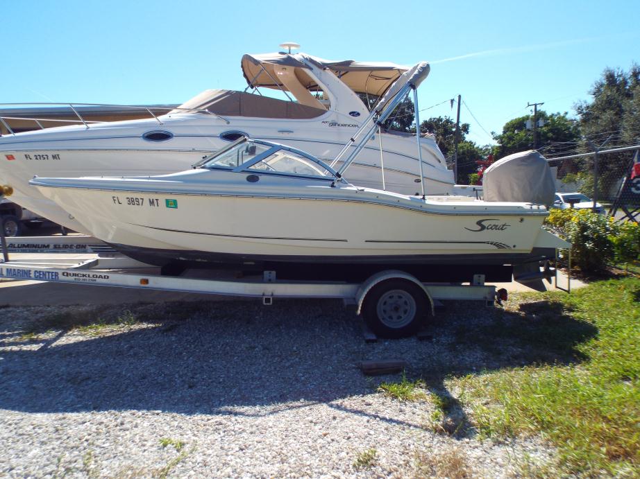 2005 Scout 18 Bow Rider