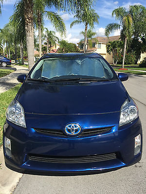 Toyota : Prius Base Hatchback 4-Door 2011 toyota prius excellent condition