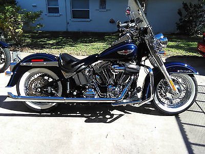 Harley-Davidson : Touring Harley Davidson  2014 Motorcycle Blue Softail Deluxe with white walls