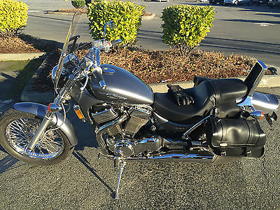 Suzuki : Boulevard 1400 cc v twin cruiser shaft drive factory windshield sissy bar leather bags