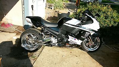 Kawasaki : Ninja 2006 kawasaki zx 14 r ninja motorcycle black and white