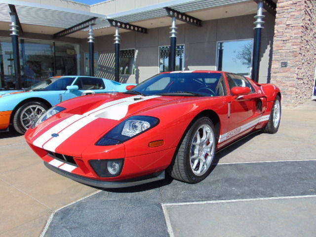 Ford : Ford GT COUPE 06 red 5.4 l v 8 6 speed manual miles 193 mcintosh stereo