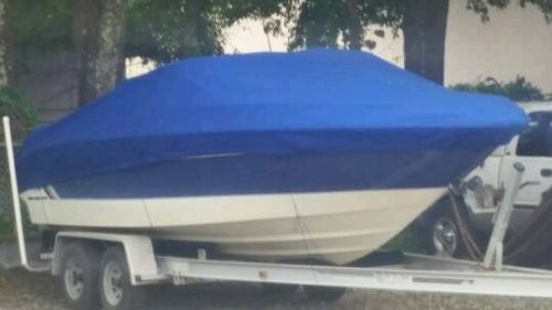 1995 Sea Ray 220 well maintained 454 Mercruiser w/new boat and engine cover