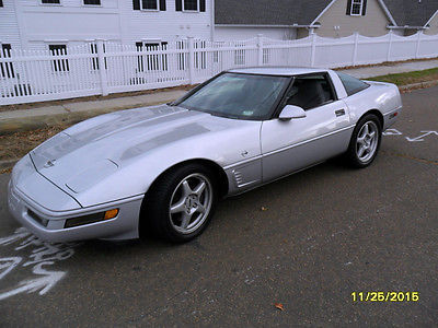Chevrolet : Corvette BLACK 1996 rare collectors edition chevy corvette mint garaged 50 099 mi