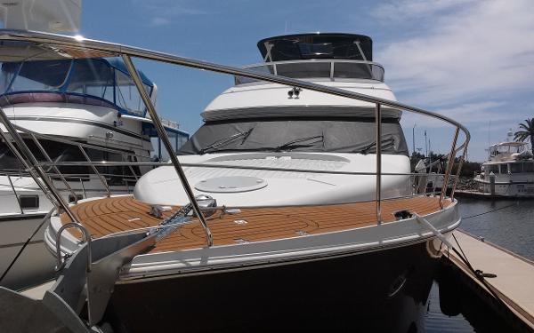 2012 CARVER YACHTS Voyager