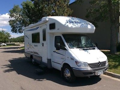 2006 Winnebago Navion 23ft Diesel Class C RV Coach Motorhome, Slide, Low Miles!