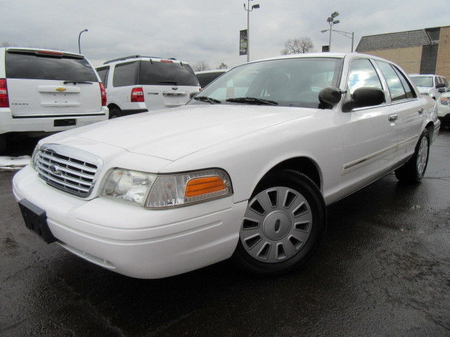 Ford : Crown Victoria P71 Police White P71 Ex Fed Car 21k Miles Cruise Well Maintained Nice