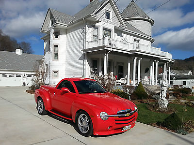 Chevrolet : SSR Base Convertible 2-Door 2006 chevy ssr rare bright chrome package new tires two owner