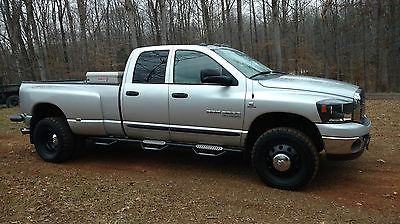 Dodge : Ram 3500 Big Horn Excellent condition Dodge Dually with the 5.9 Cummins and Six speed Transmission