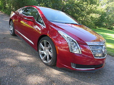 Cadillac : ELR Luxury 2014 cadillac elr hybrid coupe electric car only 6 900 miles