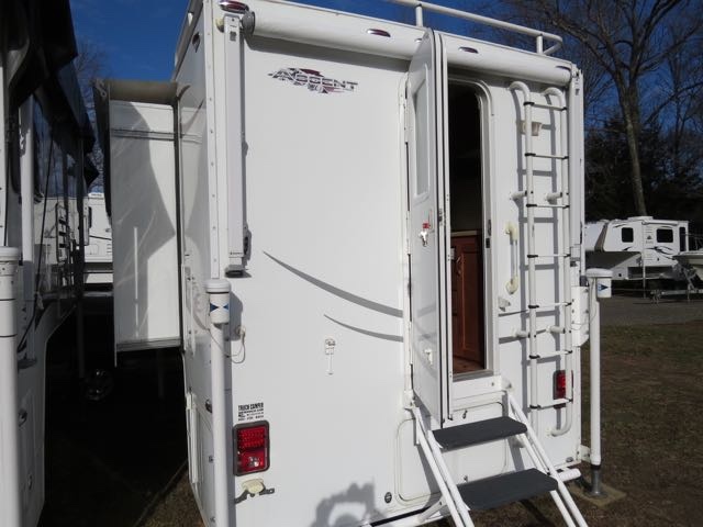 2011 Chalet Rv ASCENT 85R