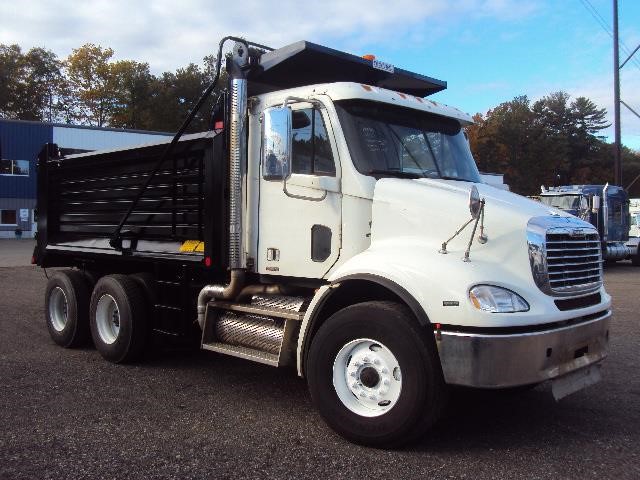 2010 Freightliner Columbia 120