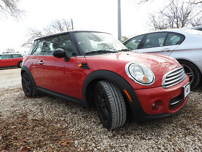 Mini: Cooper 2DR CPE 2 dr cpe low miles coupe automatic gasoline 1.6 l 4 cyl red