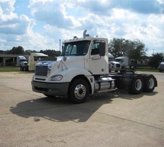 2005 Freightliner Columbia Cl12064st