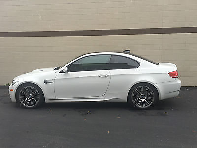 BMW : M3 Base Coupe 2-Door 2010 bmw m 3 base coupe white on red carbon fiber roof 1 owner