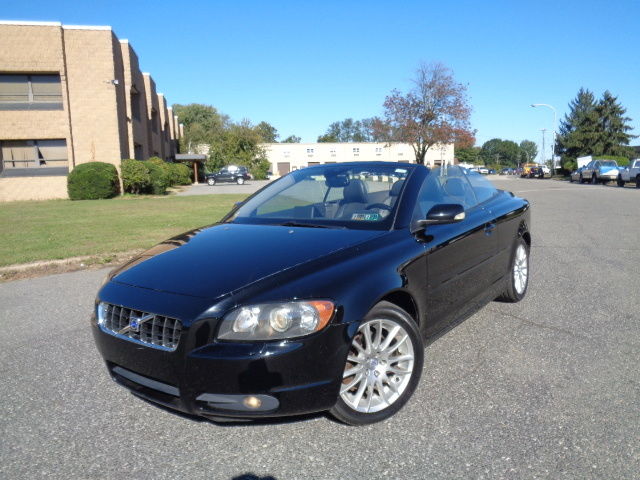 Volvo : C70 2.5L Turbo M 2006 volvo c 70 t 5 convertible loaded nav serviced records only 85 k
