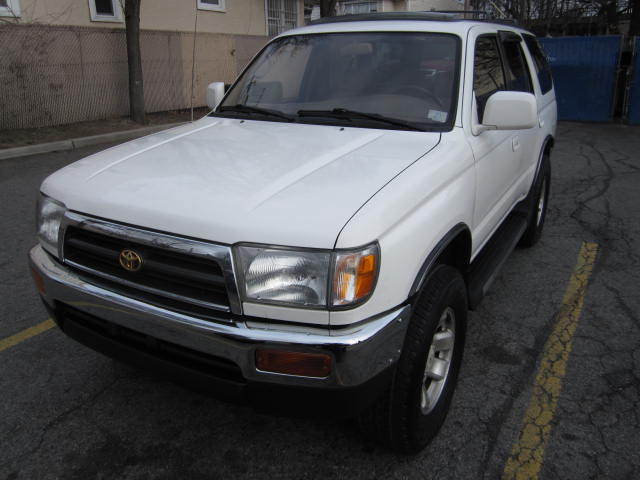 Toyota : 4Runner 4dr SR5 3.4L New Trade 4x4 auto ac sunroof low miles 98k 98k 98k solid frame very clean warr