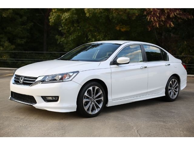 Honda : Accord Sport Sedan Sport Sedan Bluetooth CD Air Conditioning Alarm System Alloy Wheels AM/FM