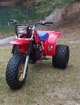 2016 Honda Pioneer 1000-5 Deluxe Red (SXS1000M5D)