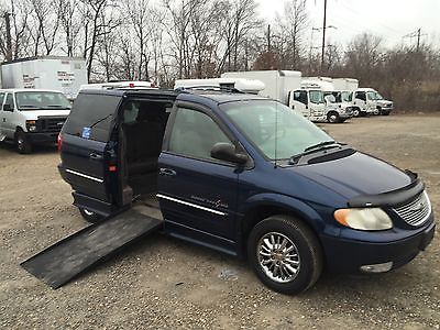 Chrysler : Town & Country LMT 02 chrysler town and country handicap van wheel chair ramp handicapped runs 100